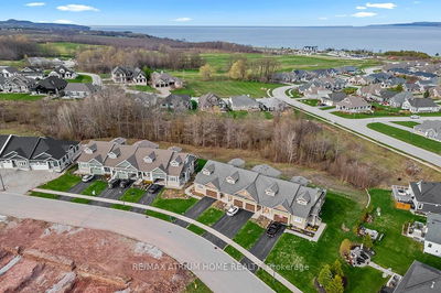Unit 4 — 307 Telford Tr, Georgian Bluffs - Georgian Bluffs image-0-4