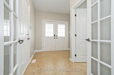 140 Montargis Circ, Ottawa - Avalon West image-0-3