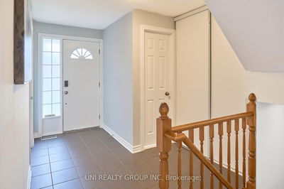 174 PINETRAIL Cres, Ottawa - Centrepointe image-0-3