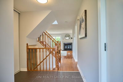 174 PINETRAIL Cres, Ottawa - Centrepointe image-0-4
