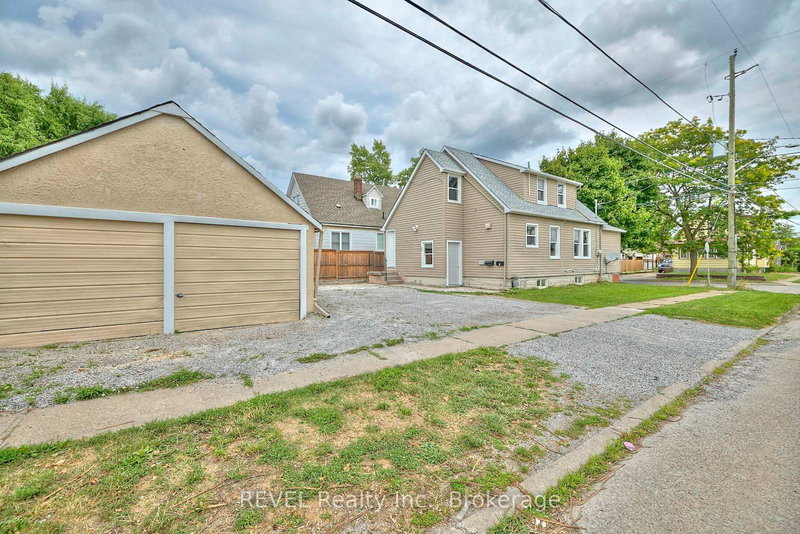 43 COSBY Ave, St. Catharines, L2M 5R7 | Image 3