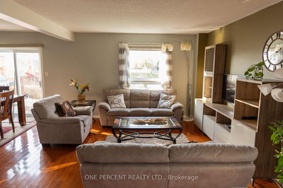 160 Hidden Creek Dr, Kitchener -  image-0-4