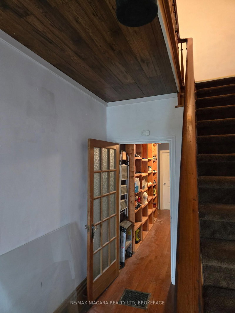 21 LINCOLN Ave, St. Catharines, L2P 2C7 | Image 3