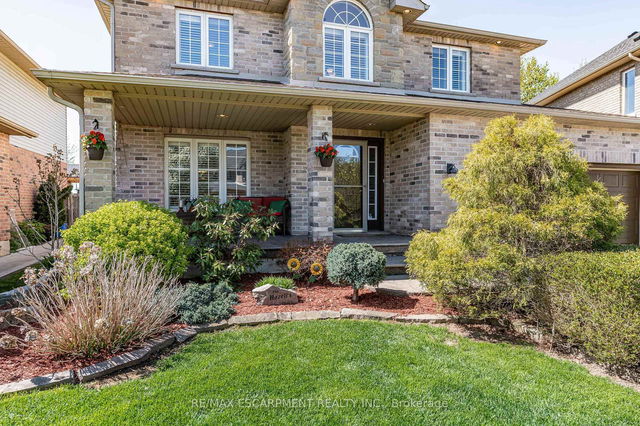 28 Edgecroft Crescent