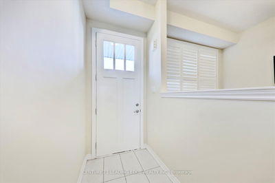 9 Molnar Cres, Brantford -  image-0-4