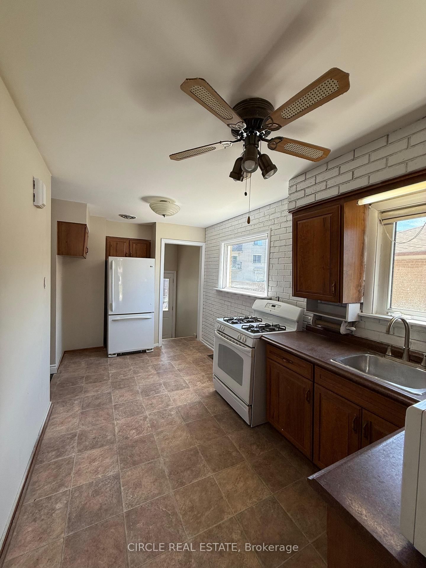 Detached House for sale at 1345 Marlborough Boulevard, Windsor, N9C 1Y8 - MLS: X12140248