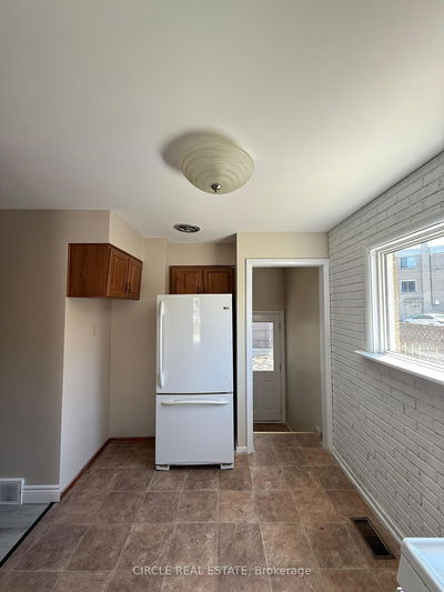 1345 Marlborough Blvd, Windsor -  image-0-3