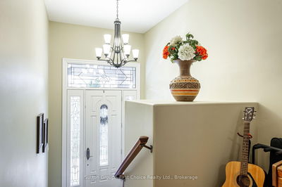 138 Oak Park Dr, Waterloo -  image-0-2