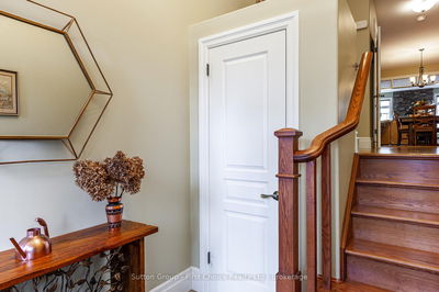 138 Oak Park Dr, Waterloo -  image-0-3
