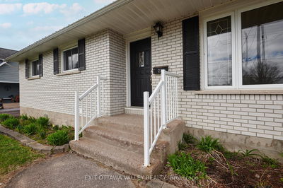 23 Doran Rd, Petawawa - Petawawa image-0-4