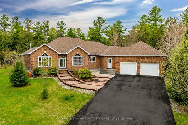 12 CARLISLE Circle