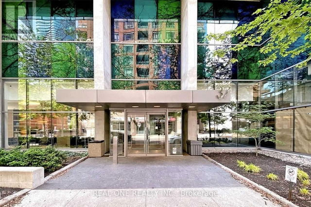 1208 - 37 Grosvenor St Street