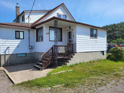 209 Walker St, Schreiber - 