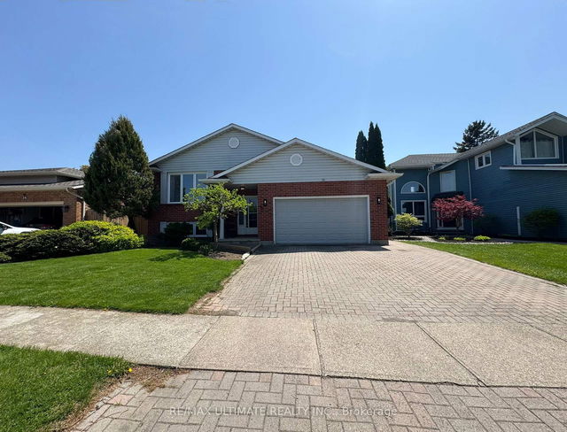 12 Stoney Brook Crescent
