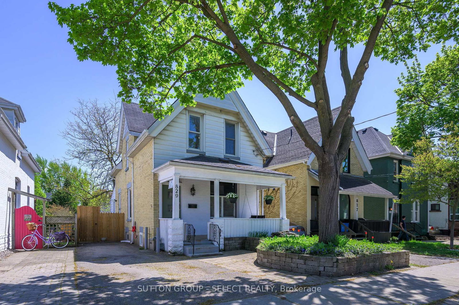 Detached House for sale at 829 Elias Street, London East, East G, N5W 3N9 - MLS: X12140712