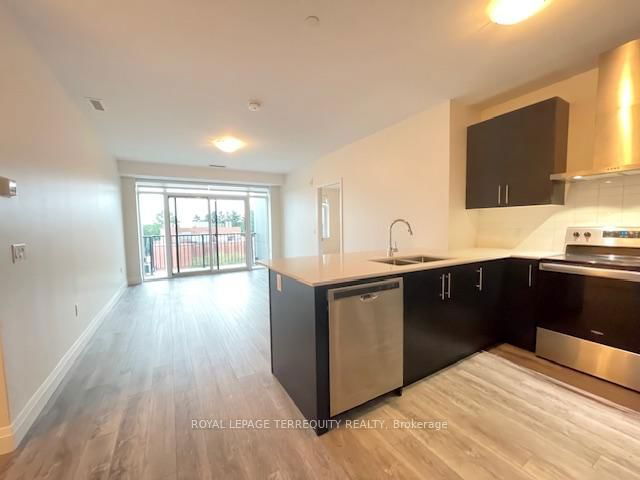 405 - 1 Redfern Avenue