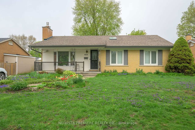 859 Dalkeith Crescent