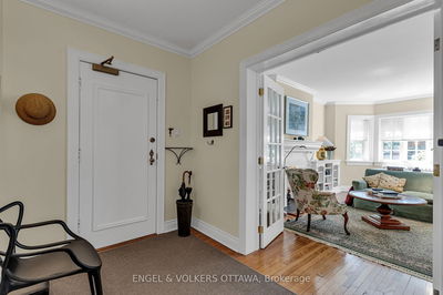 Unit 2 — 433 Besserer St, Ottawa - Sandy Hill image-0-3