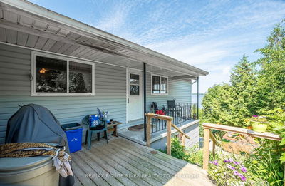 5454 LAKESHORE Dr, Hamilton Township - Rural Hamilton image-0-2