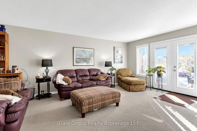 Unit 19A — 50 Howe Dr, Kitchener -  image-0-4