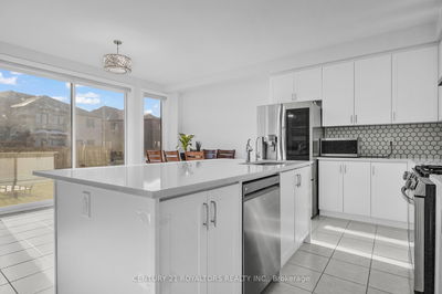 1000 Centennial Crt, Woodstock - North image-0-3