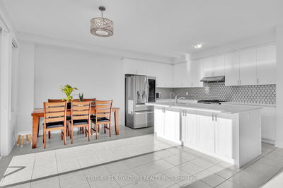 1000 Centennial Crt, Woodstock - North image-0-4