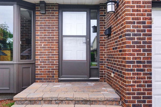 1047 Arrowhead Place
