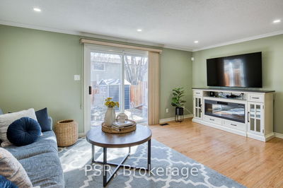 Unit 20 — 11 Grand River Blvd, Kitchener -  image-0-2