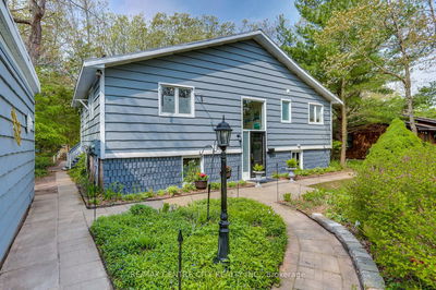 10161 Andrea St, Lambton Shores - Port Franks image-0-1