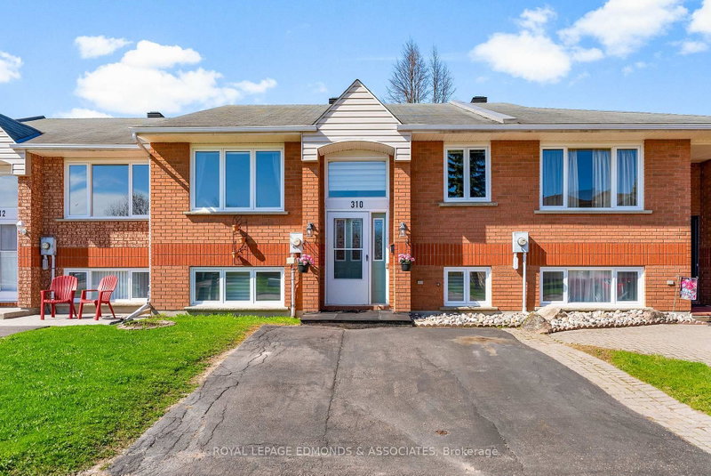 310 Matheson Drive, Pembroke