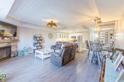Unit 16 — 40 ONTARIO St, Lambton Shores - Grand Bend image-0-2