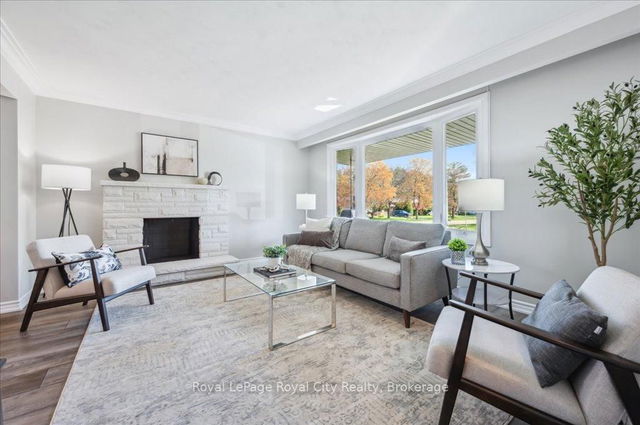 3 Carnaby Crescent