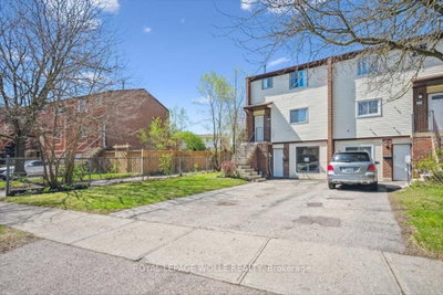 Unit A — 421 Bairstow Crescent — photo 2