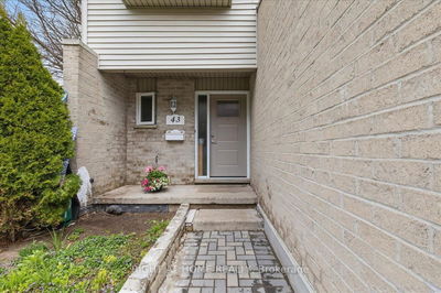 Unit 43 — 20 Paulander Dr, Kitchener -  image-0-2