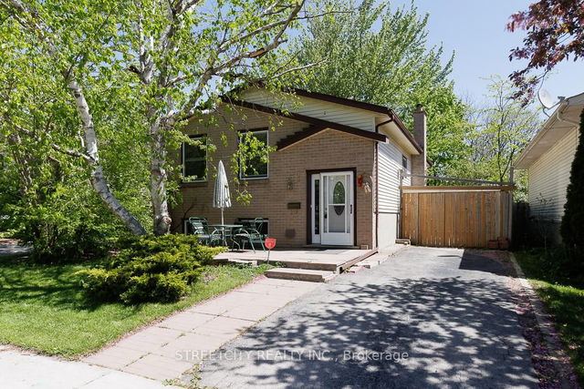 112 ARDSLEY Crescent