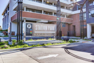 Unit 510 — 15 Wellington St, Kitchener -  image-0-2