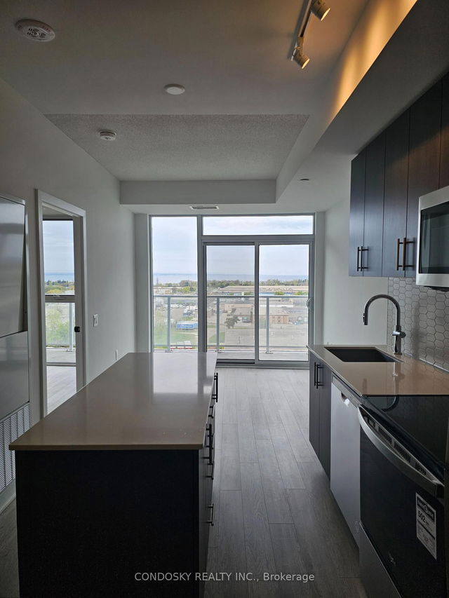 1012 - 2782 Barton Street