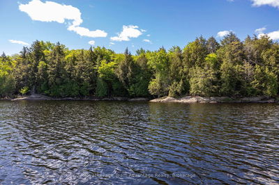 7WA Wahwashkesh Lake, Whitestone - Whitestone