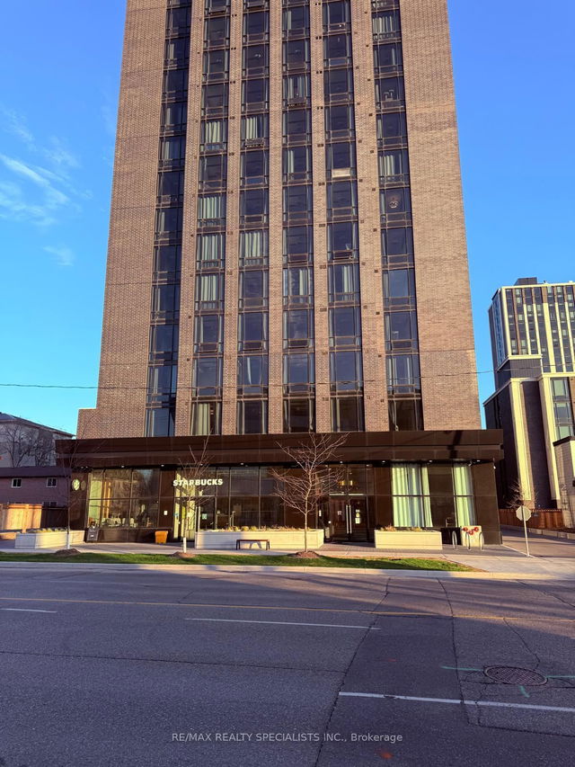 533 - 145 Columbia Street