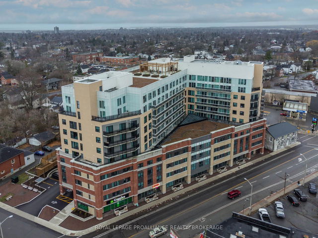 207 - 652 Princess Street