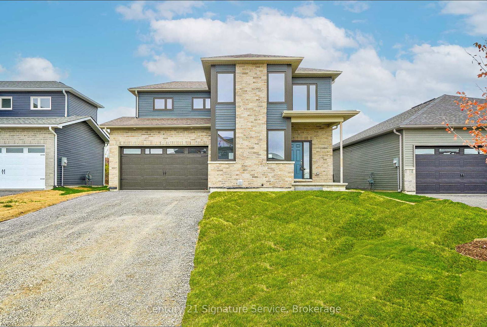 Detached House for sale at 12 Griffin Street, Prince Edward County, Picton, K0K 2T0 - MLS: X12142402