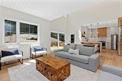 19 Todholm Dr, Muskoka Lakes - Medora image-0-2