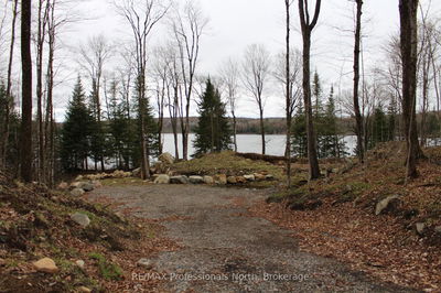 1074 Lowbank Dr, Highlands East - Monmouth