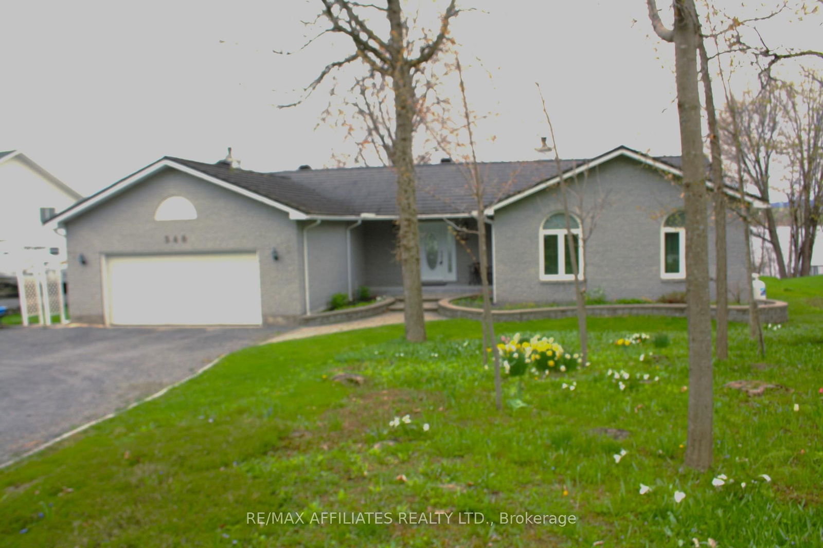 Listing Image 0