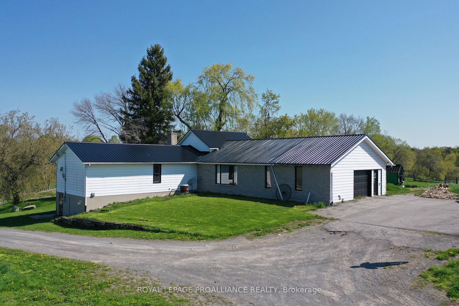 Listing Image 33