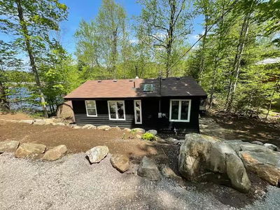 1053 Esson Creek Lane, Highlands East - Monmouth image-0-1
