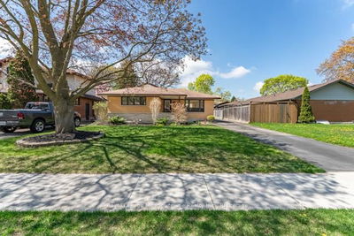 142 Mackay Cres, Waterloo -  image-0-2
