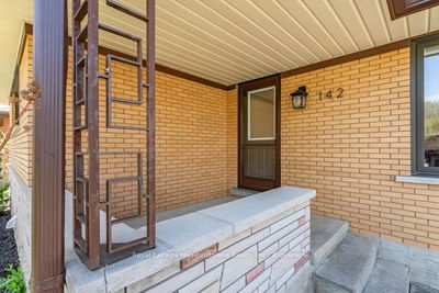 142 Mackay Cres, Waterloo -  image-0-3