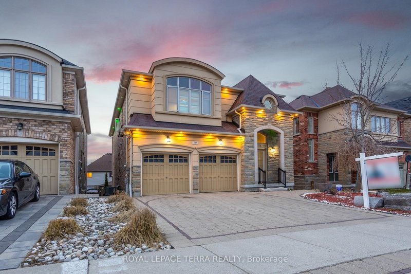 584 Pinery Tr, Waterloo, N2V 2Y3 | Image 2