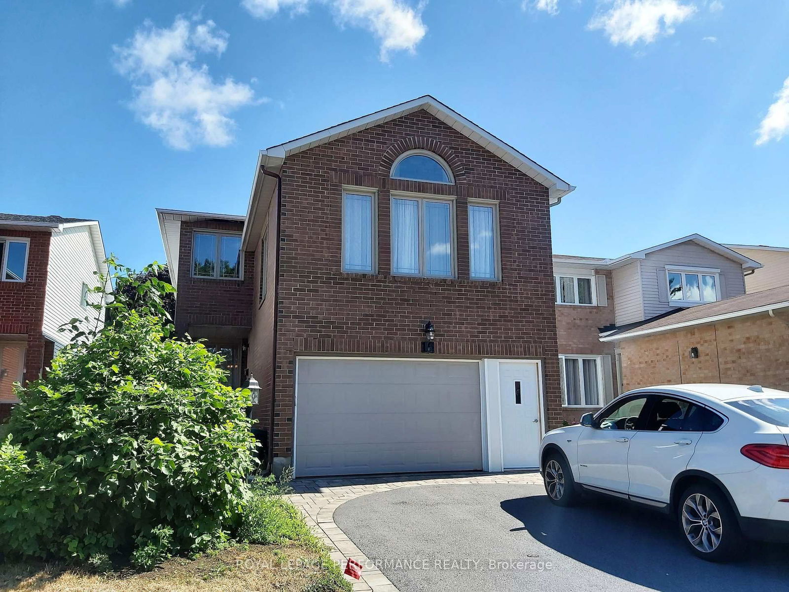 Detached House for lease at 16 Inwood Drive, Ottawa, Kanata - Bridlewood, K2M 1Z5 - MLS: X12142936